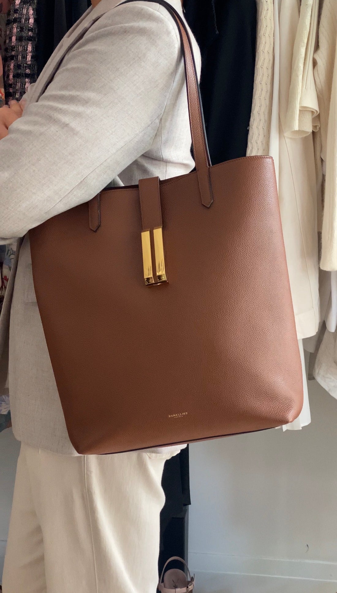 Demellier Tan Brown Leather Vertical Vancouver Tote Bag