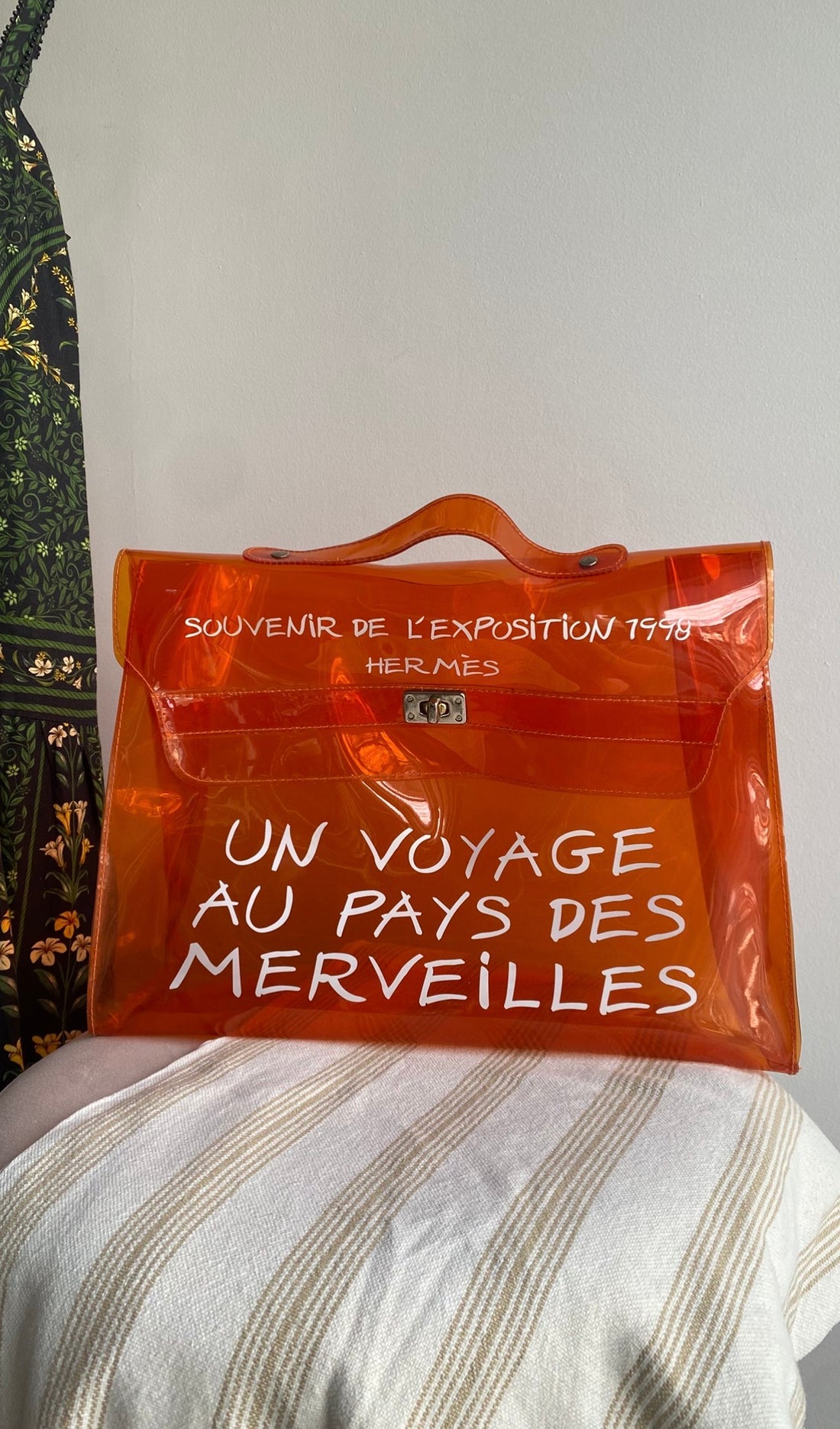 Hermes Vintage 1998 Orange Souvenir De L'Exposition Transparent Vinyl Kelly Bag