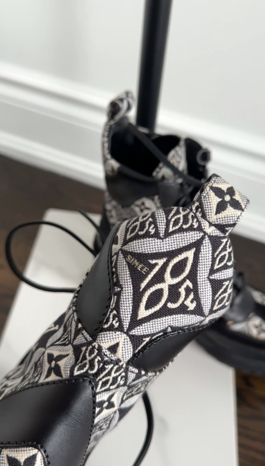 Louis Vuitton Black and White 1854 Brocade Laureate Platform Desert Boot - 36