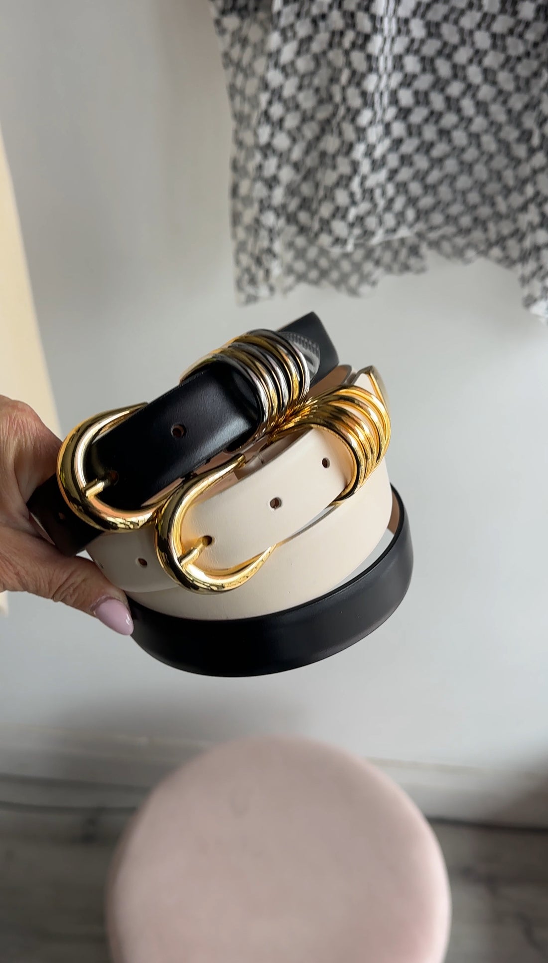 Dehanche Ivory Leather Hollyhock Goldtone Belt - S (25-34”)