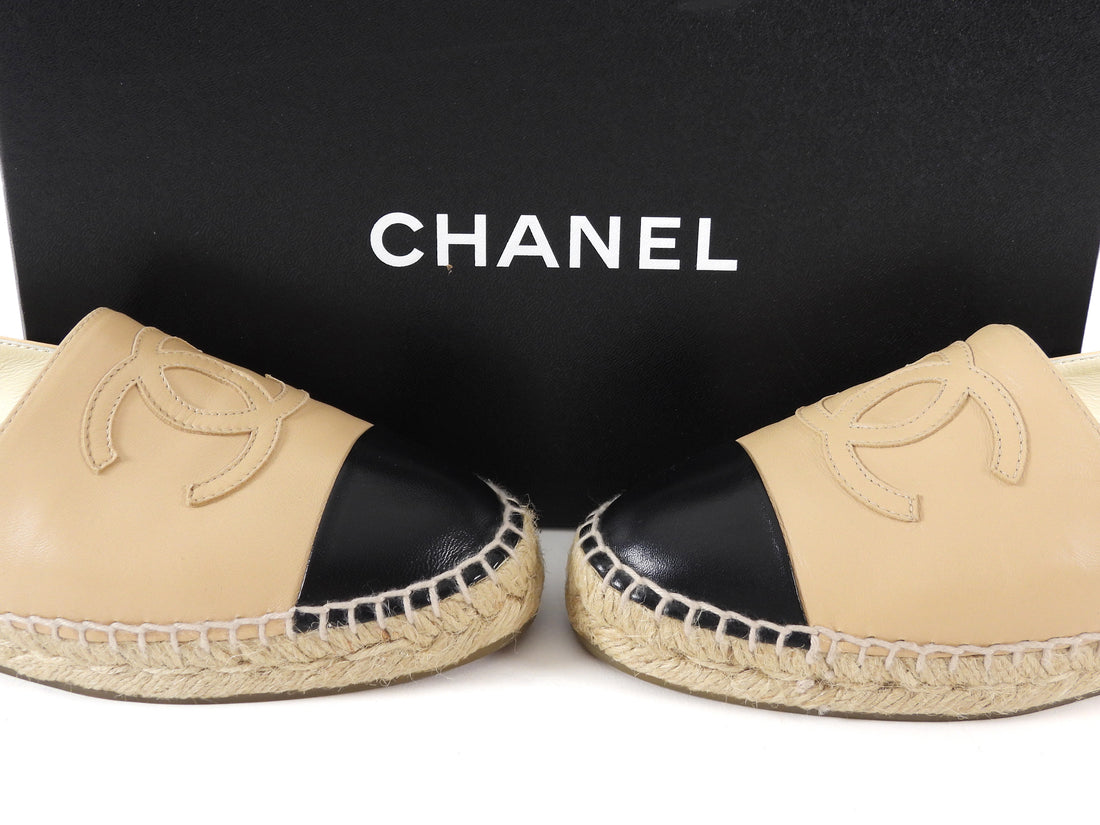 Chanel Beige and Black Leather CC Cap Toe Espadrilles - 37