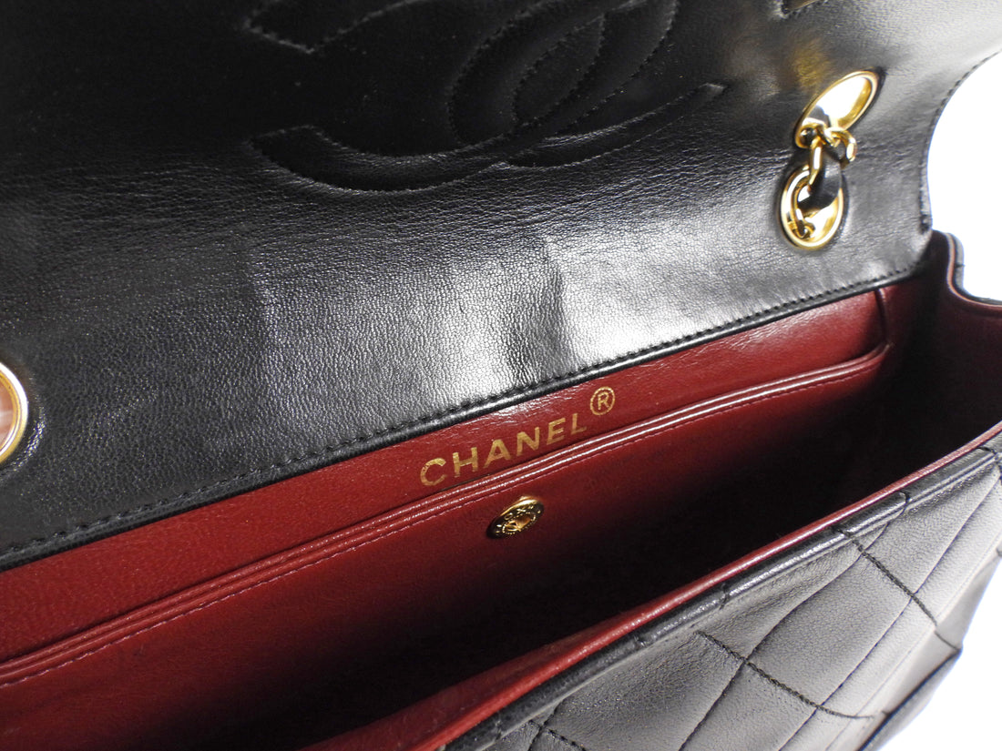 Chanel Black Vintage 1989 CC Medium Quilted Flap Bag