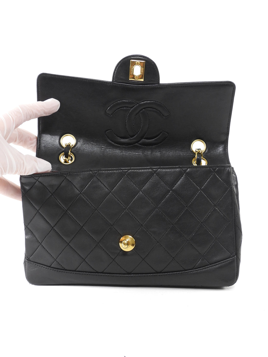 Chanel Black Vintage 1989 CC Medium Quilted Flap Bag