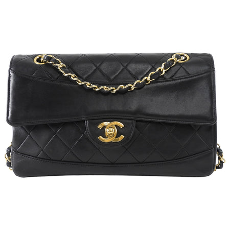 Chanel Black Vintage 1989 CC Medium Quilted Flap Bag