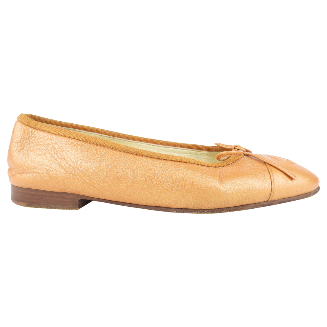 Chanel - Authenticated Ballet Flats - Leather Gold Plain for Women, Very Good Condition