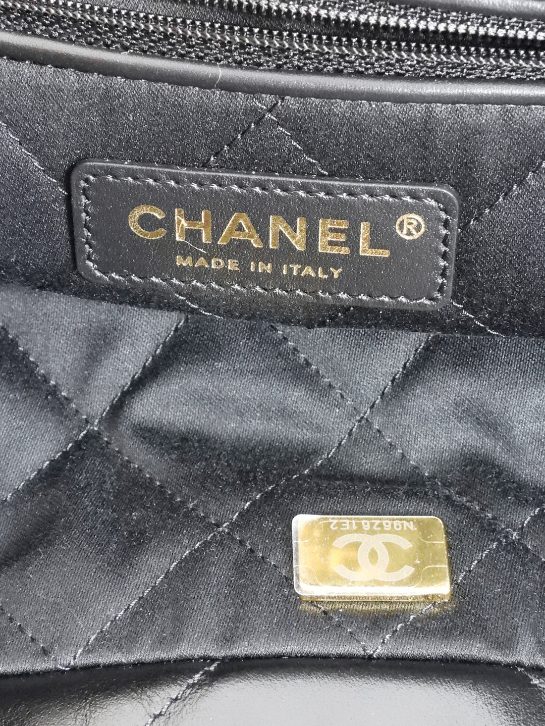 Chanel Black 22 Chain Drawstring Calfskin Small Quilted Bag