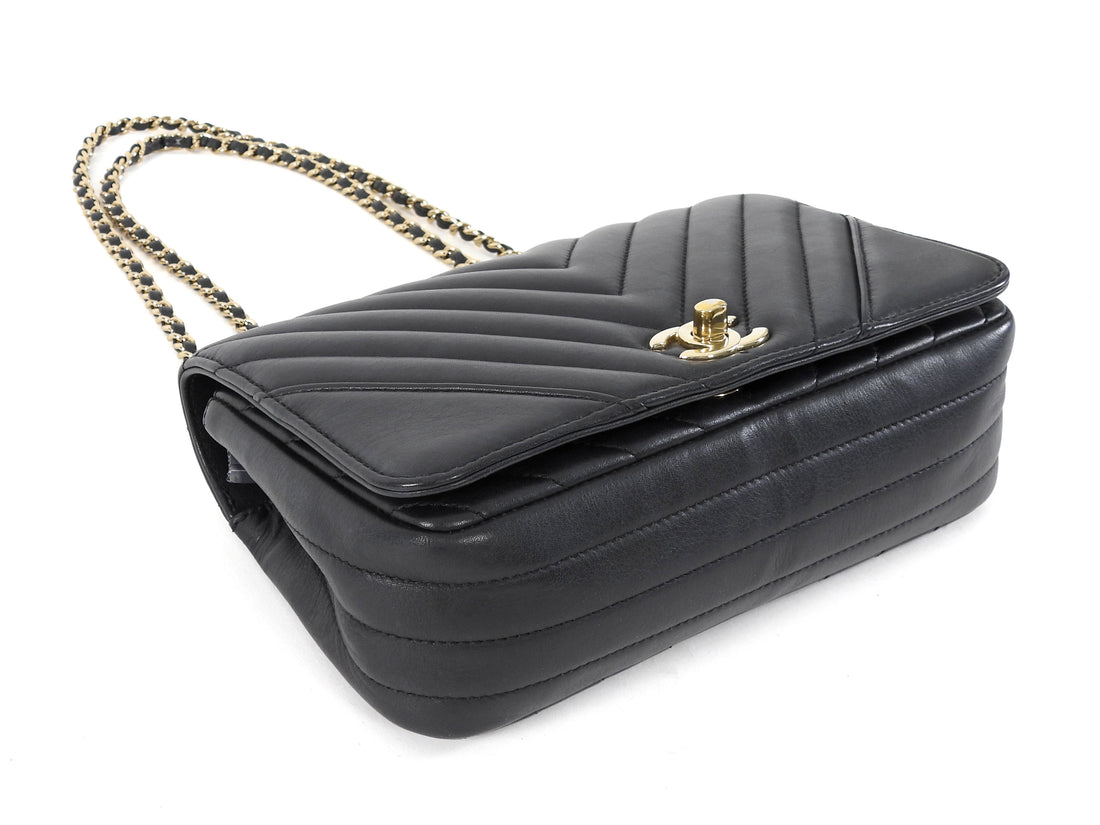 Chanel Black Chevron Quilted Lambskin Statement Chain Flap Bag