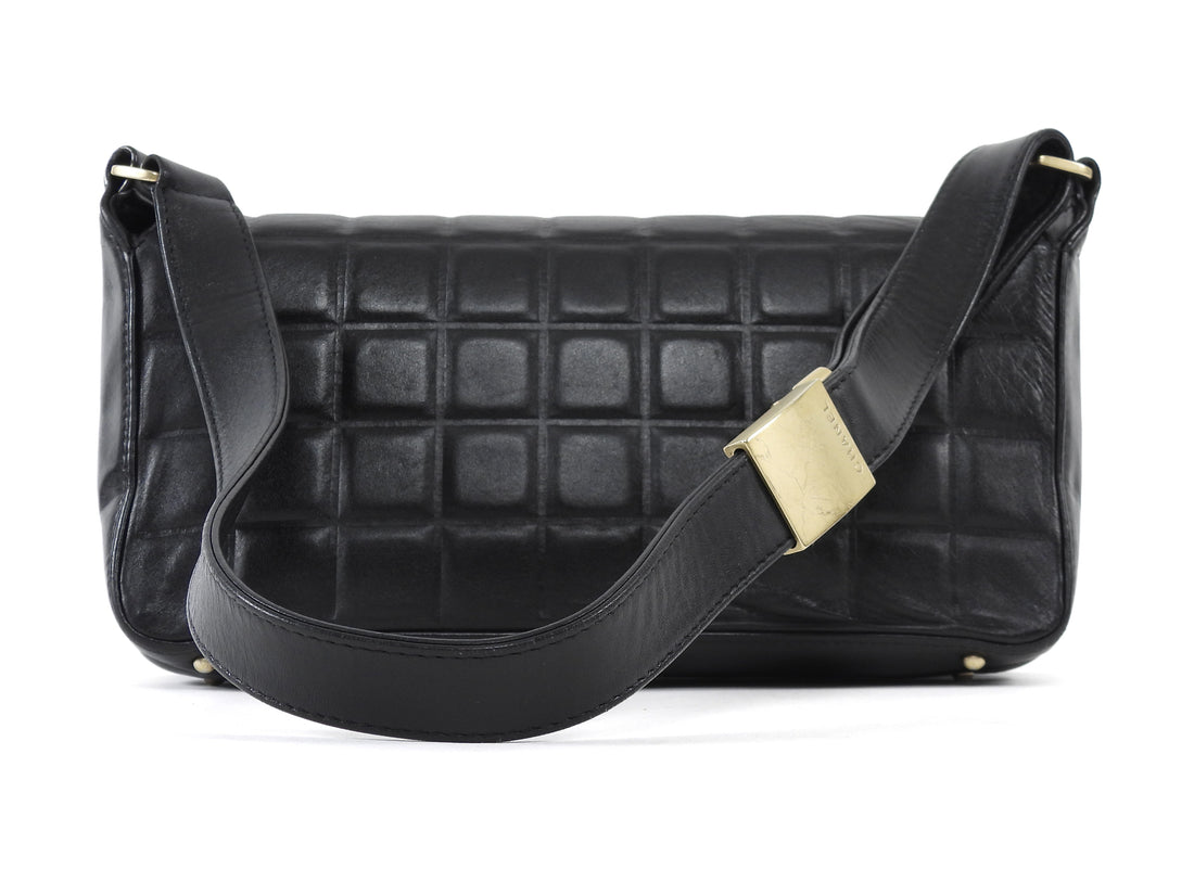 Chanel Black Vintage 2002 Chocolate Bar East West CC Shoulder Bag