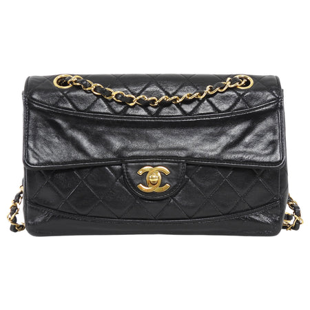 Chanel Vintage 1989 CC Medium Quilted Flap Bag with Snap Wallet
