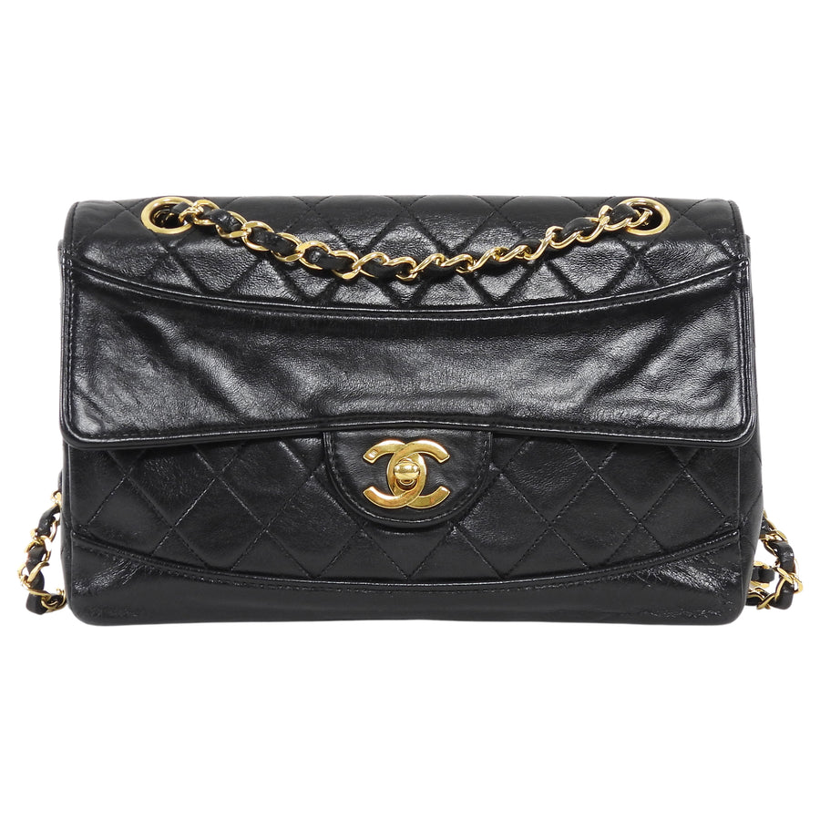 Chanel Vintage 1989 CC Medium Quilted Flap Bag with Snap Wallet