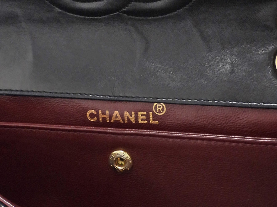 Chanel Vintage 1989 CC Medium Quilted Flap Bag with Snap Wallet