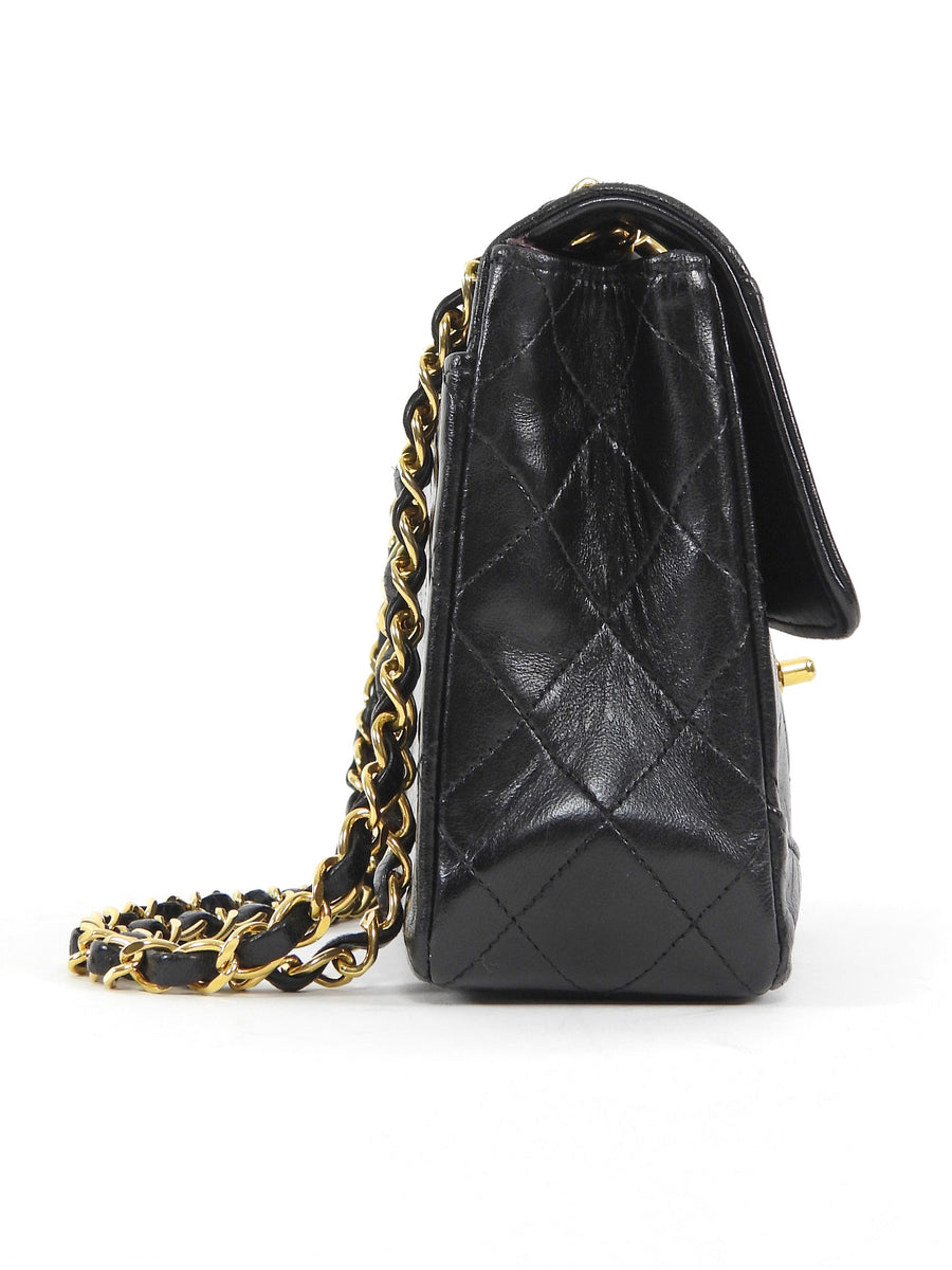 Chanel Vintage 1989 CC Medium Quilted Flap Bag with Snap Wallet