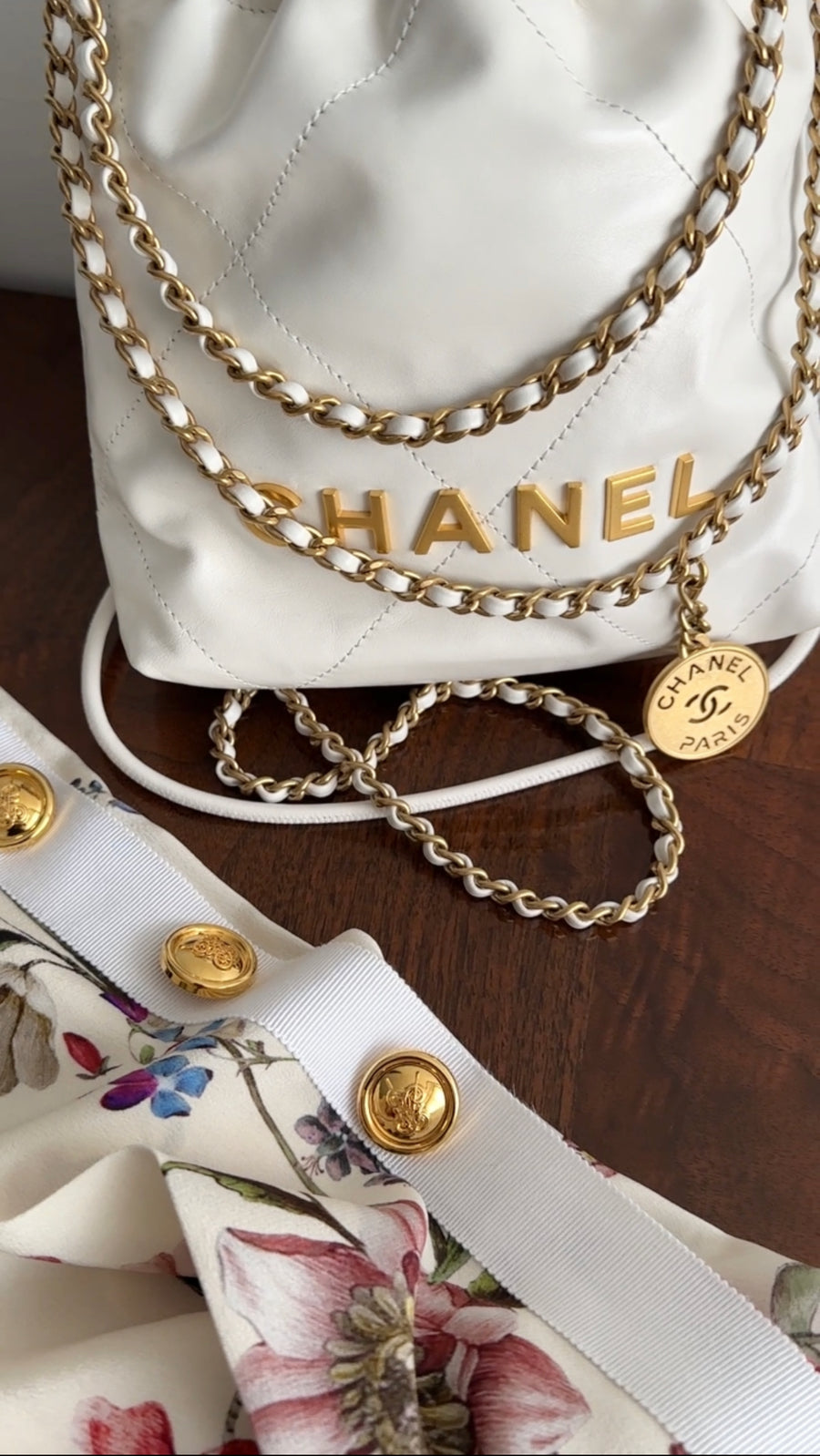 Chanel 22 White Glossed Leather Logo Mini Chain Bag