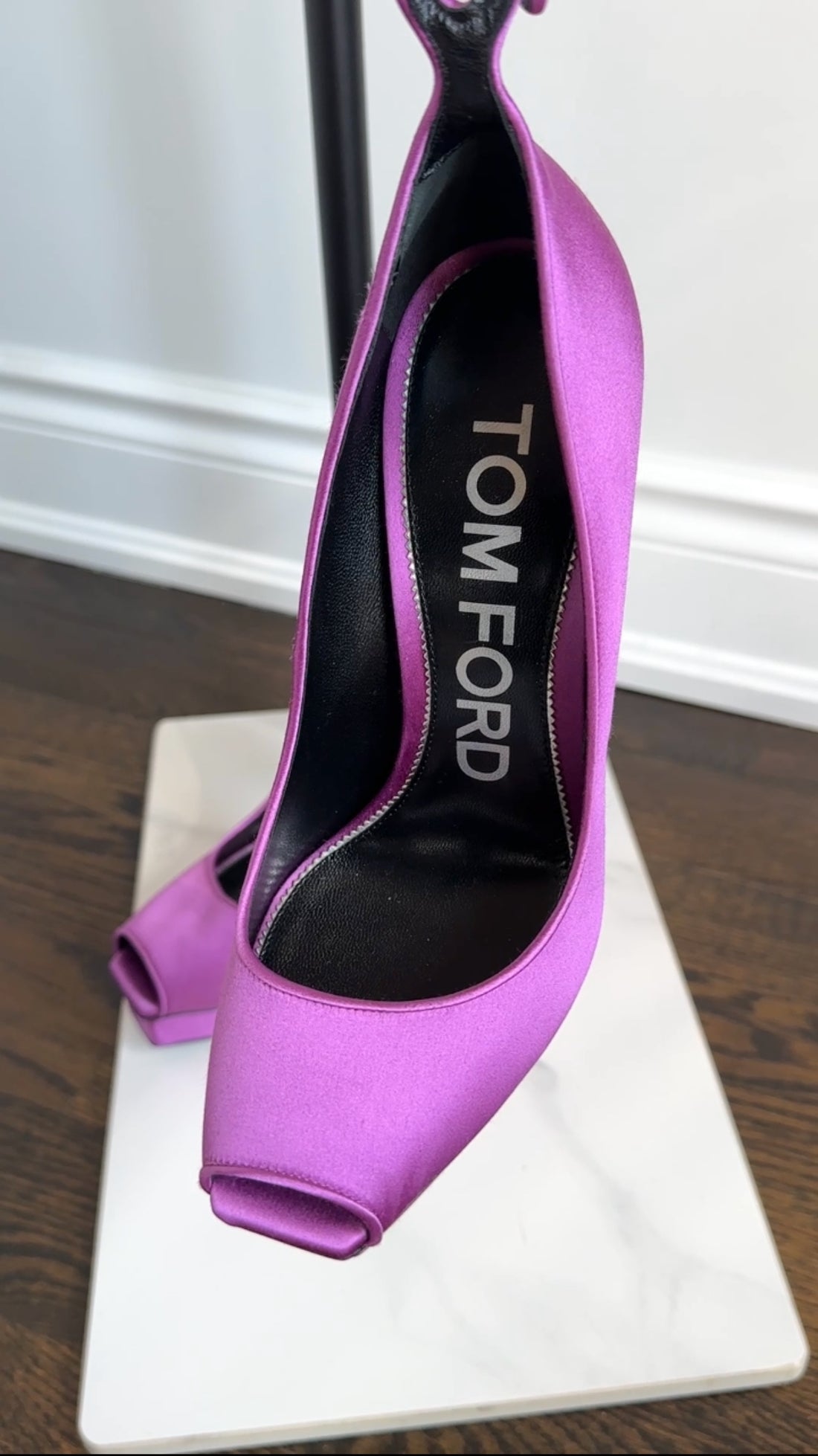 Tom Ford Purple Satin Peep Toe Platform Ankle Strap Pumps - 39.5