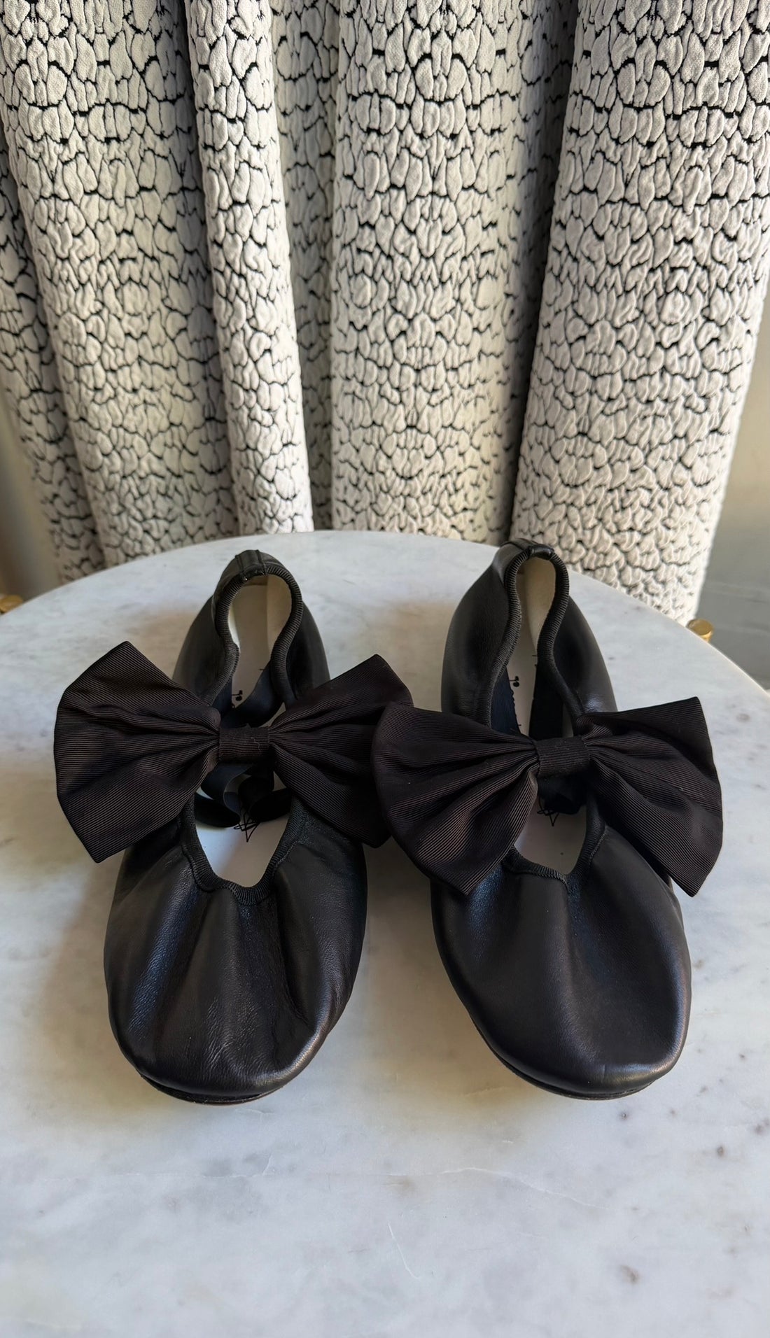 Repetto Black Soft Leather Bow Ballet Flats - 41