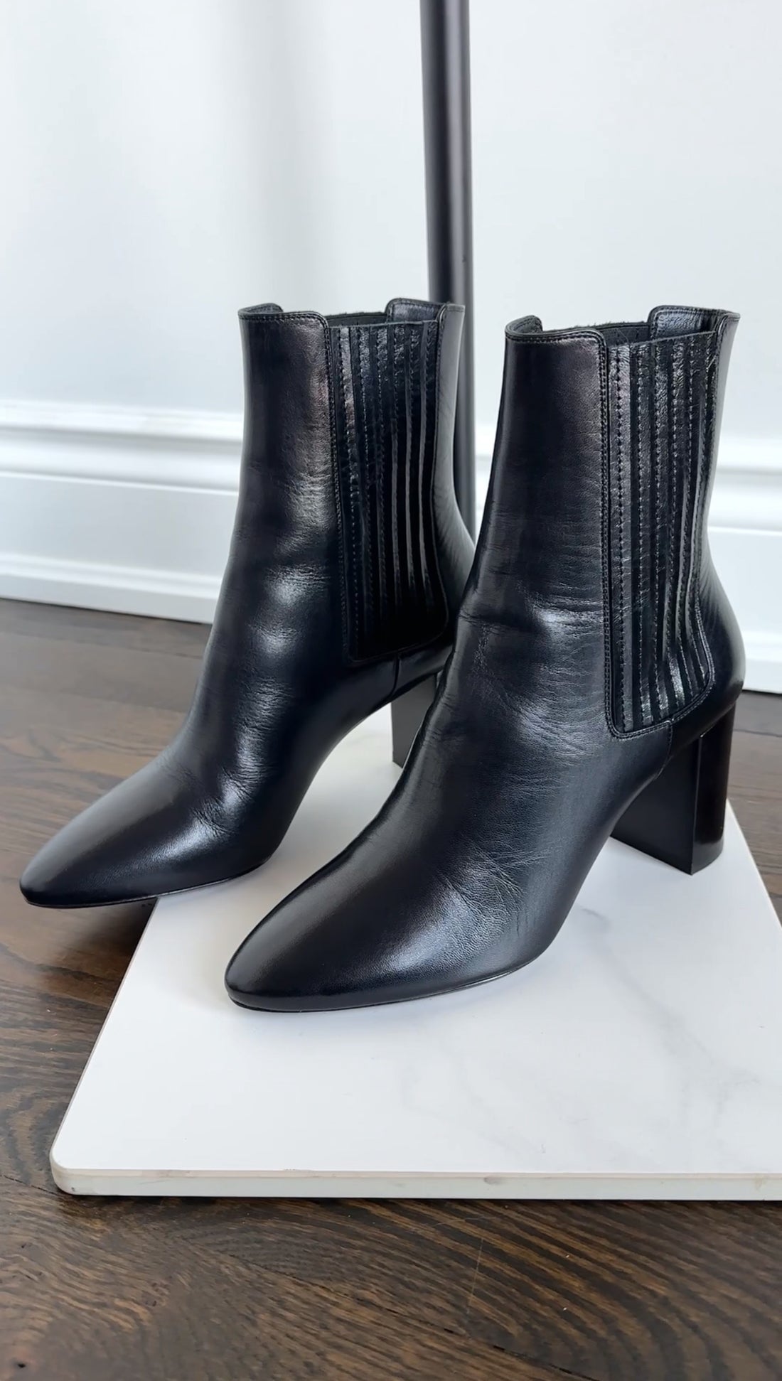 Saint Laurent Black Smooth Leather Lou 75 Block Heel Ankle Boots - 6
