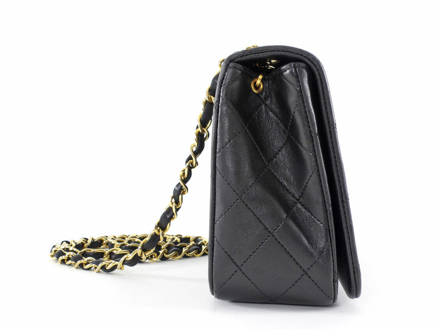 Chanel Black Vintage 1989 Quilted Leather Classic Full Flap Bag Small