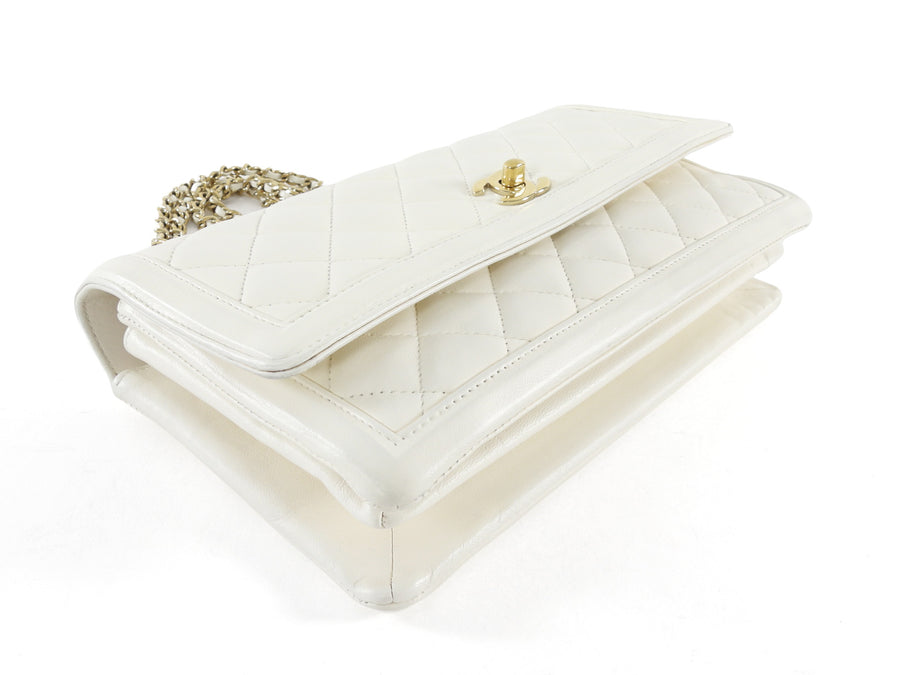 Chanel White Quilted Leather 3 Compartment Hanbok Flap Bag Medium