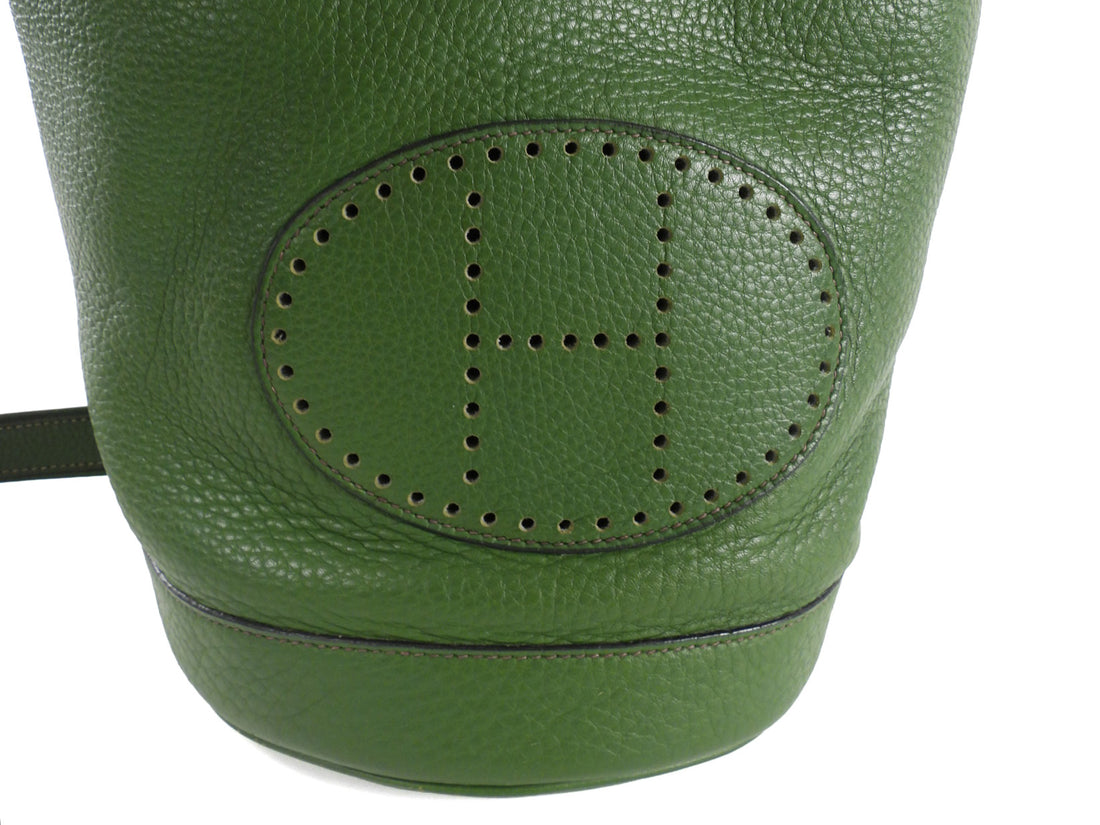 Hermes Vintage 2000 Green Clemence Lunch Drawstring Shoulder Bag