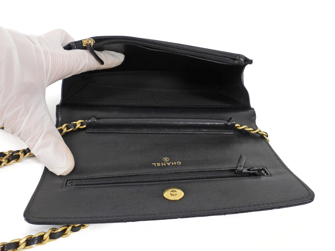 Chanel Black Quilted Leather 19 Chain CC Wallet on Chain