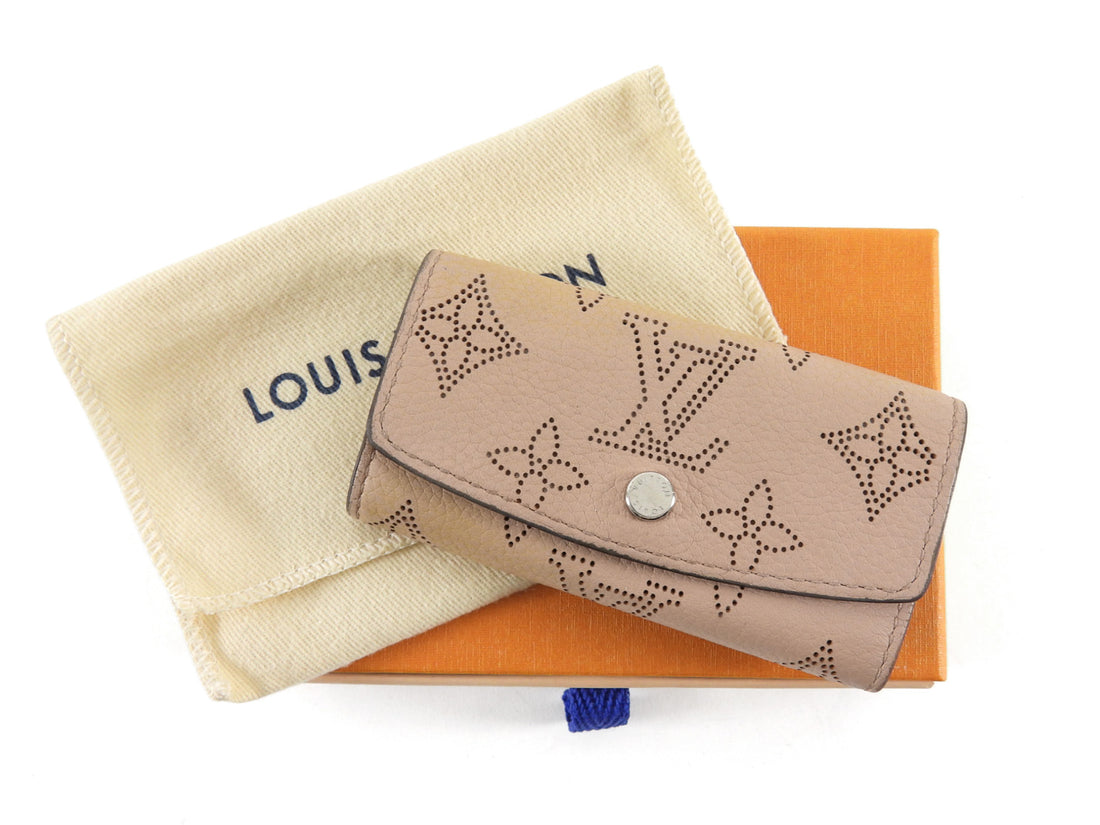 Louis Vuitton Beige Mahina Perforated Leather 4-Key Keyholder