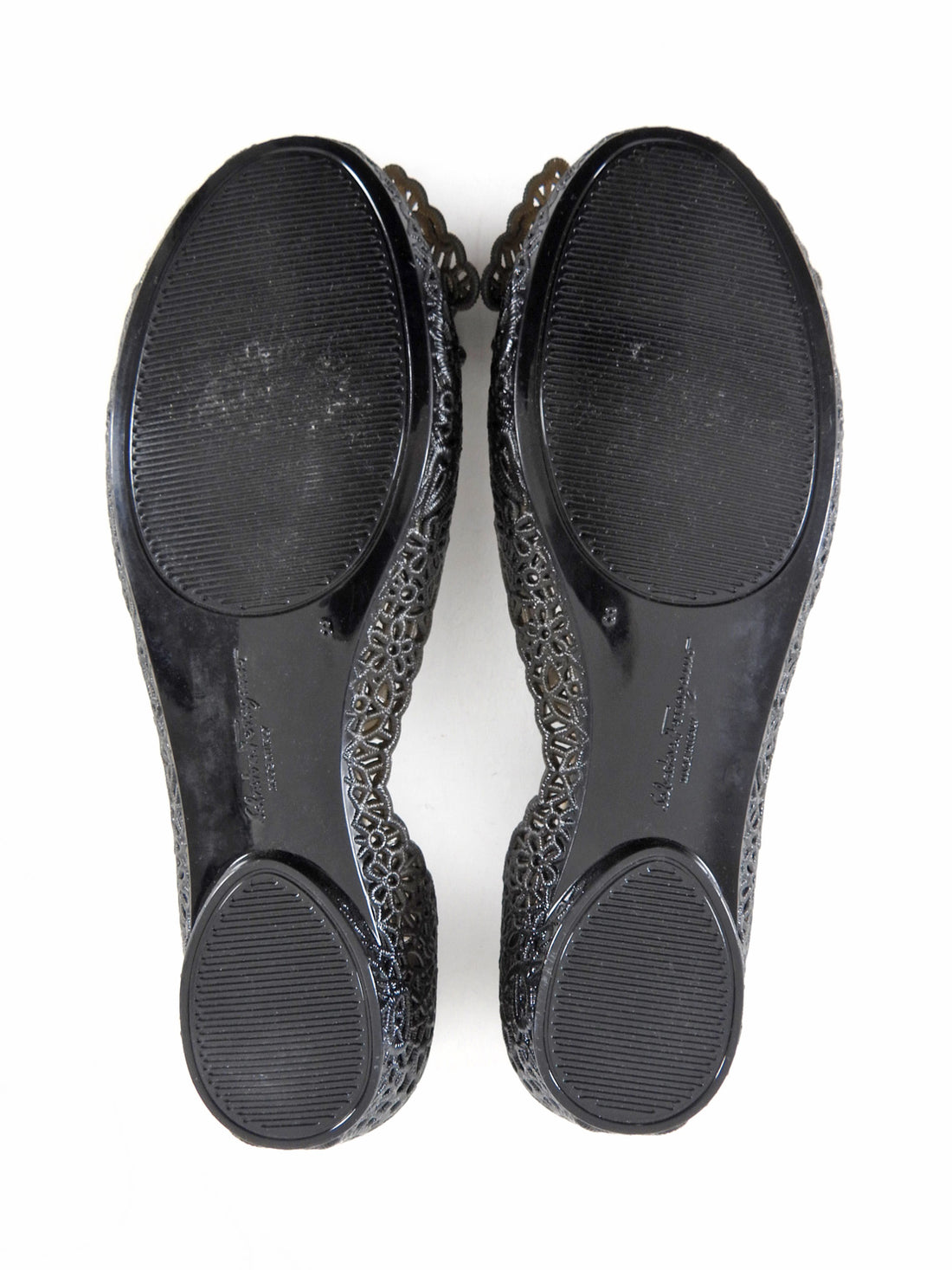 Salvatore Ferragamo Black Rubber Lace Bow Flat - 39