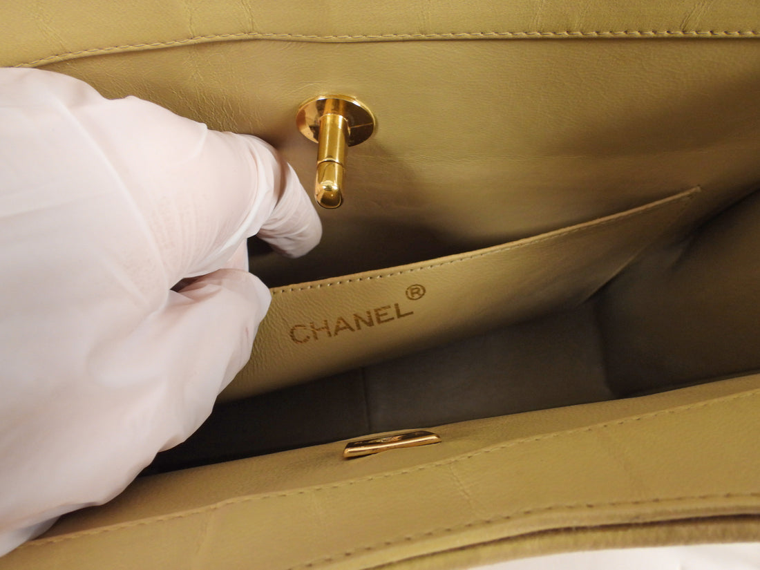 Chanel Vintage 1989 Beige Quilted Leather Medium 31 Shopping Tote Bag