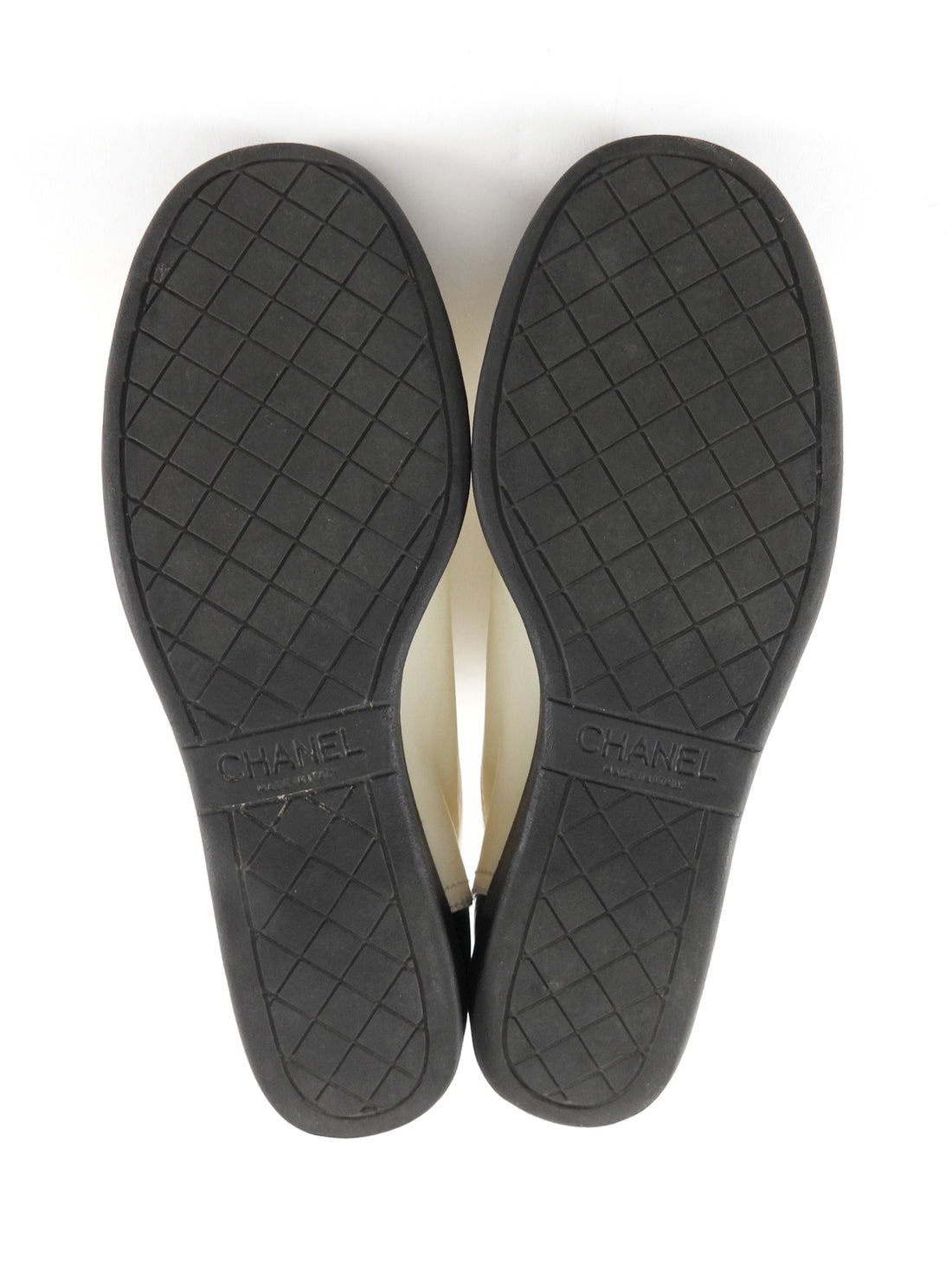 Chanel Ivory Leather Black Patent Cap Toe Lambskin CC Sneaker - 37