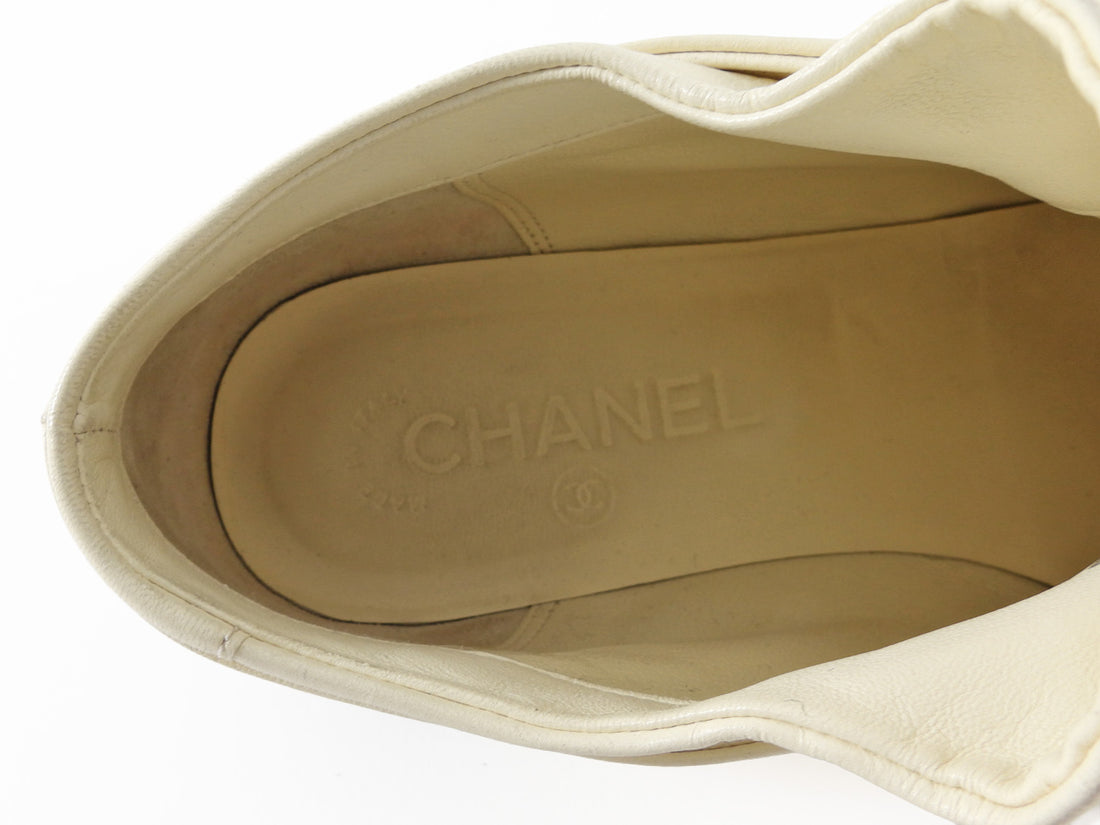 Chanel Ivory Leather Black Patent Cap Toe Lambskin CC Sneaker - 37