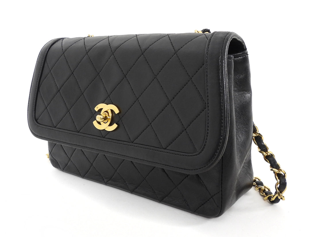 Chanel Vintage 1989 Black Quilted Leather Small Chain Flap Bag
