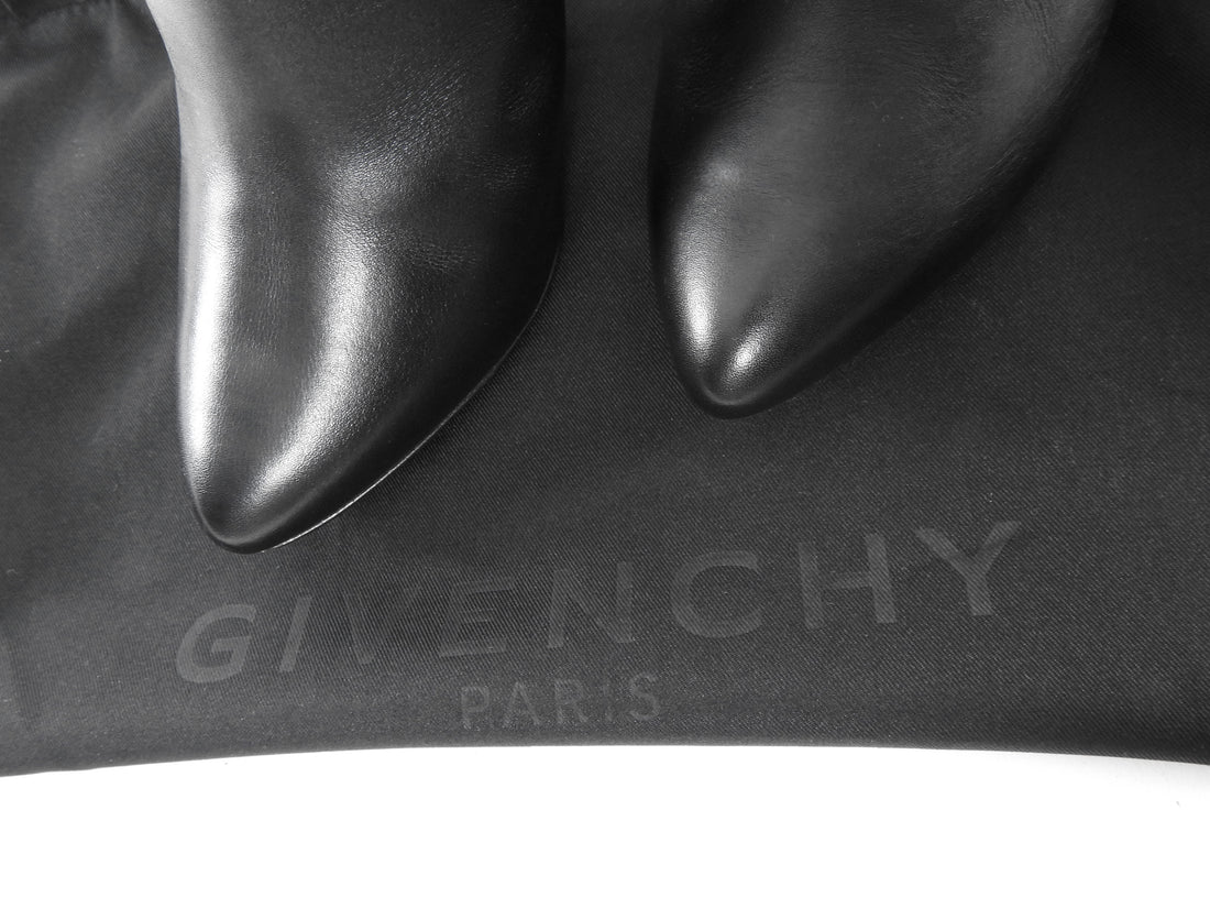 Givenchy Black Shark Lock Leather Ankle Boots - 36.5