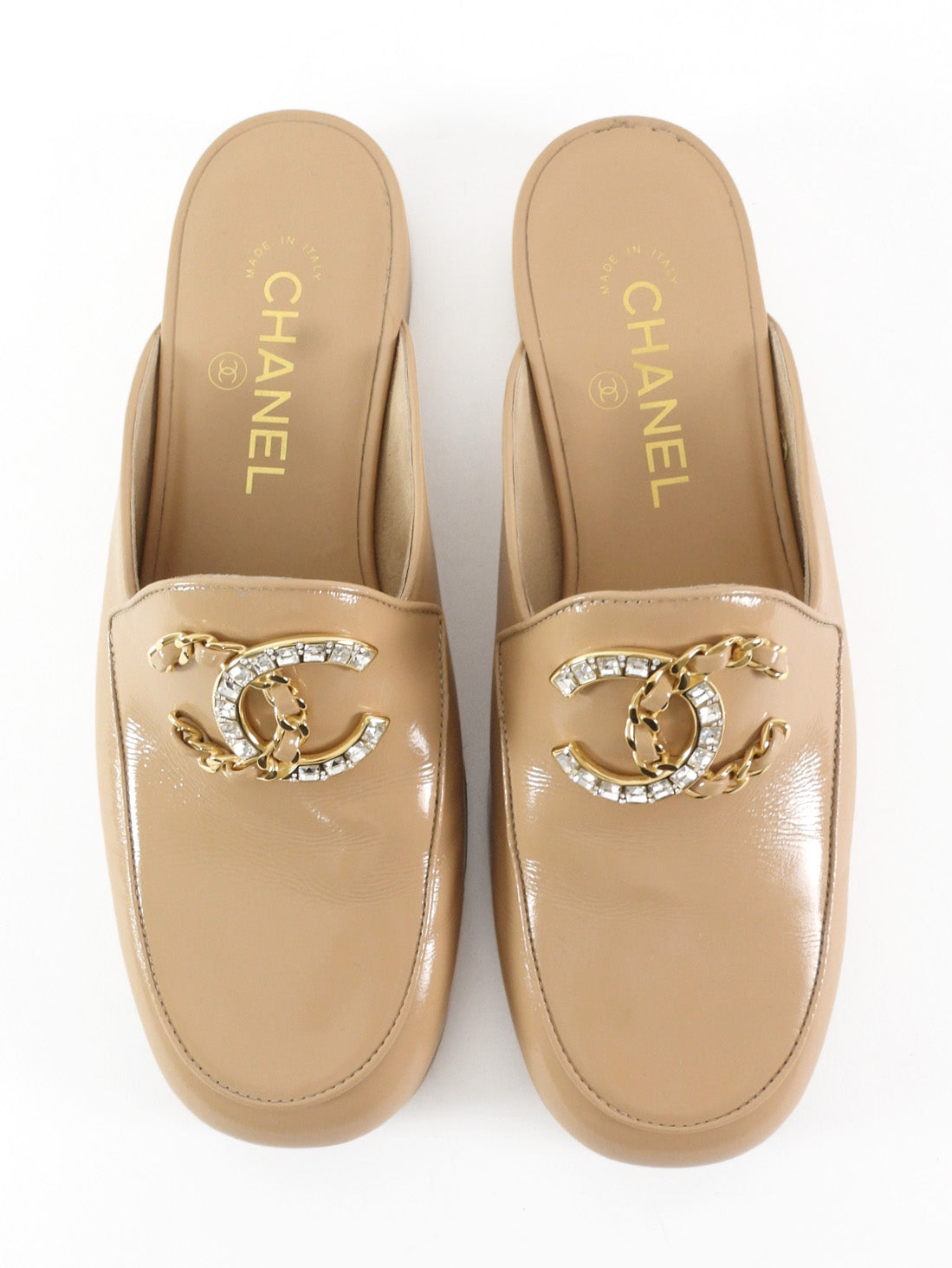 Chanel 25S Beige Patent Crystal Strass CC Flat Slide Mules  - 37
