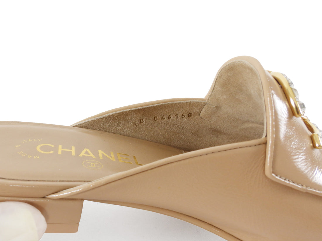 Chanel 25S Beige Patent Crystal Strass CC Flat Slide Mules  - 37