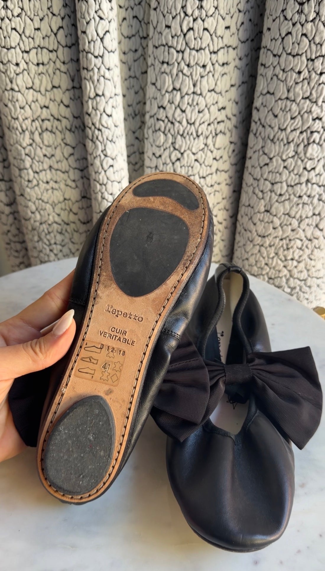 Repetto Black Soft Leather Bow Ballet Flats - 41