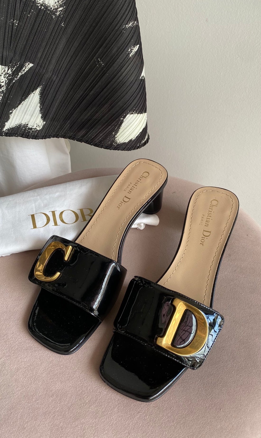 Dior C'est Dior Heeled Patent Leather Slides Black With Gold Hardware - 39