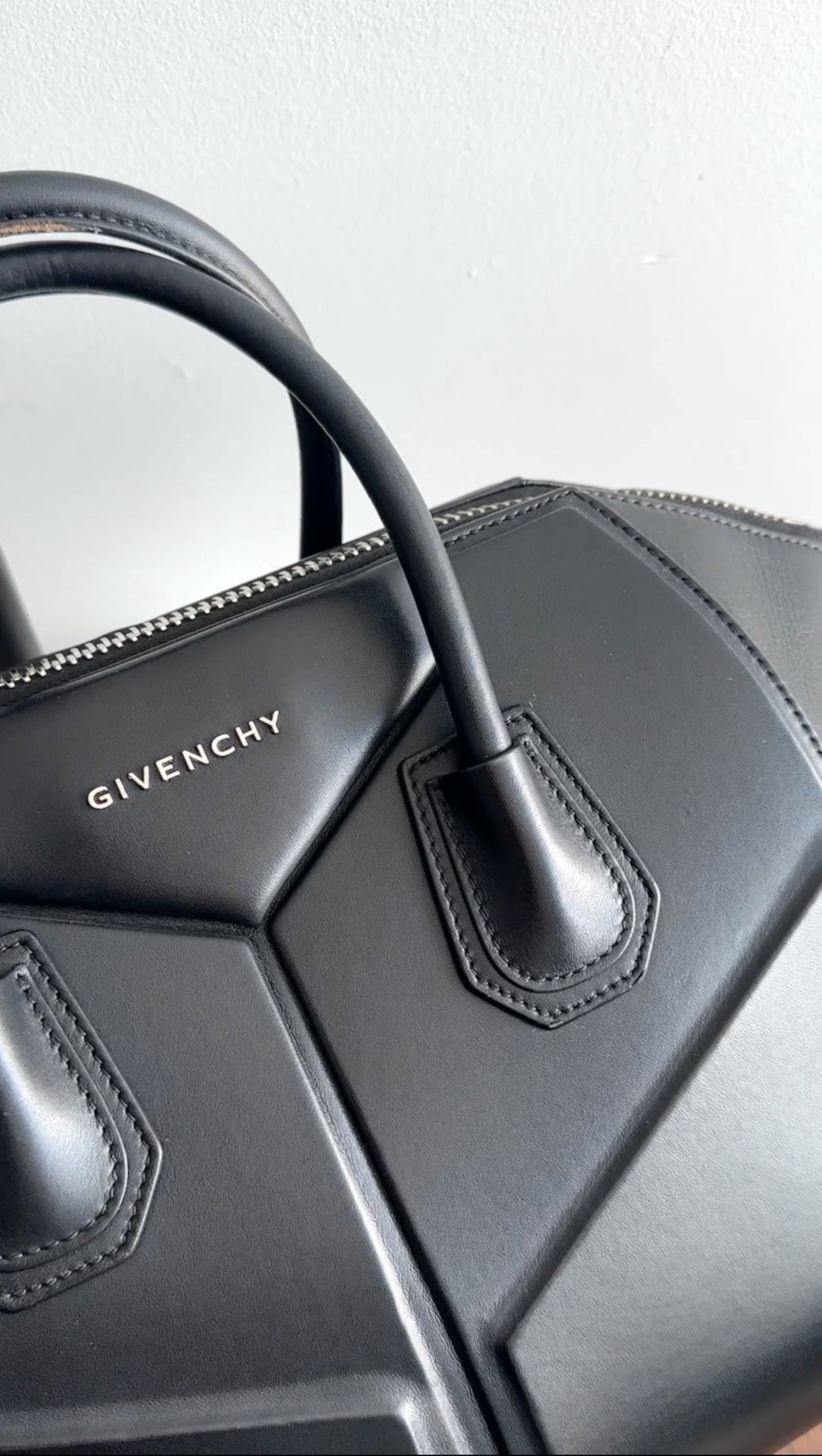 Givenchy Black Leather 3D Animation Large Antigona Bag