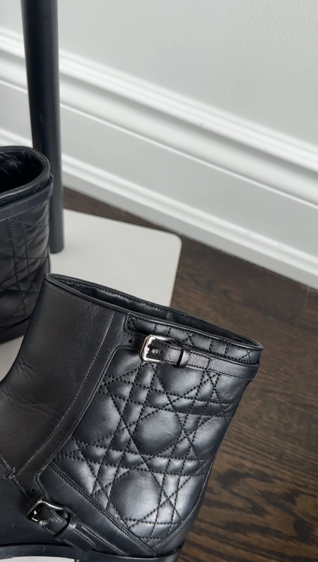 Christian Dior Black Leather Cannage Quilted Ankle Boot - 39