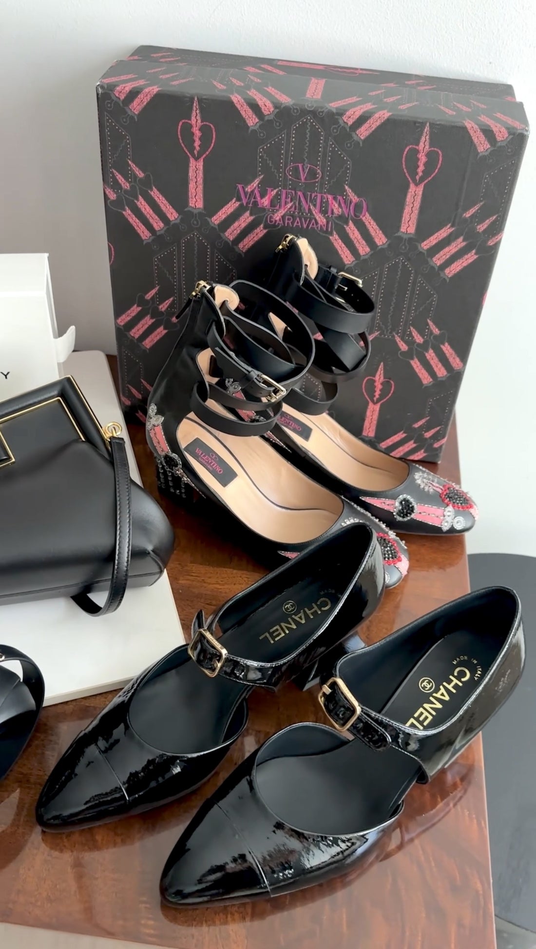 Valentino x Alessandro Michele Heart and Sword Print Pumps - 37