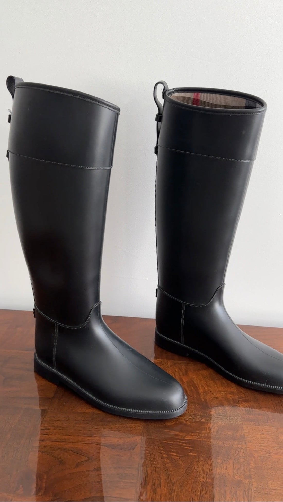 Burberry tall rain boots best sale