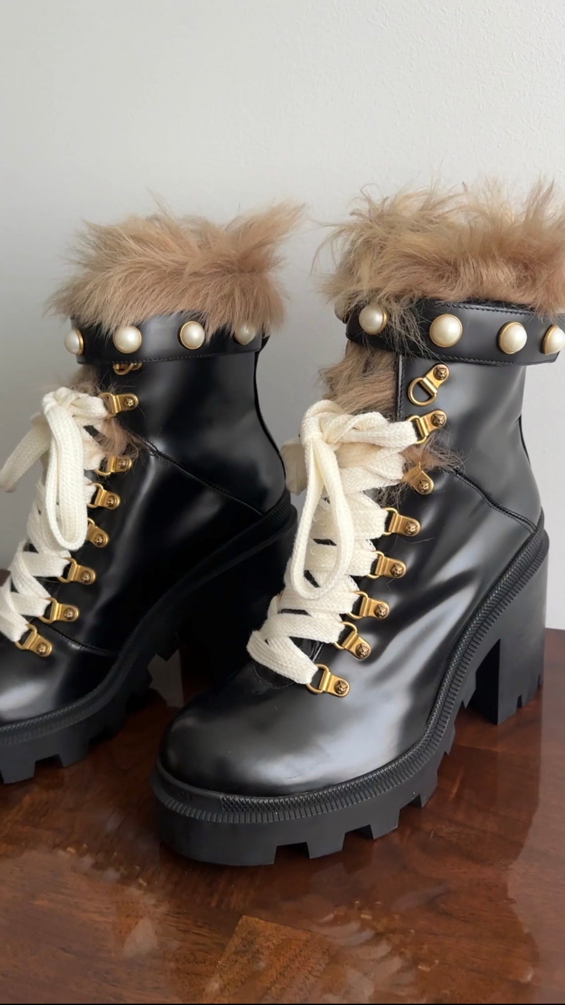 Gucci Trip Black Lace Up Combat Boot with Shearling Lining - 39