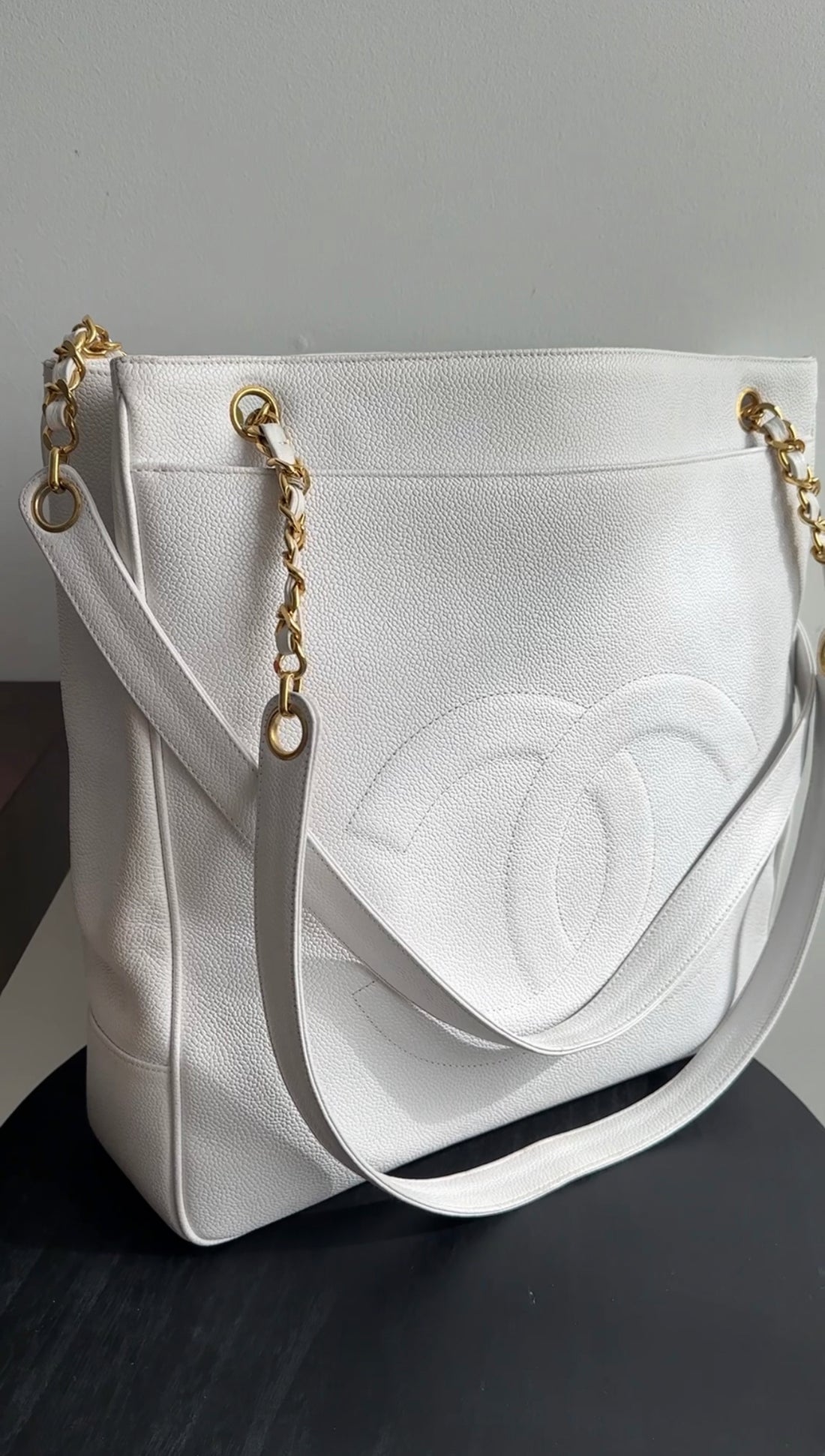 Chanel Vintage 1994 White Caviar Large CC Shoulder Tote Bag