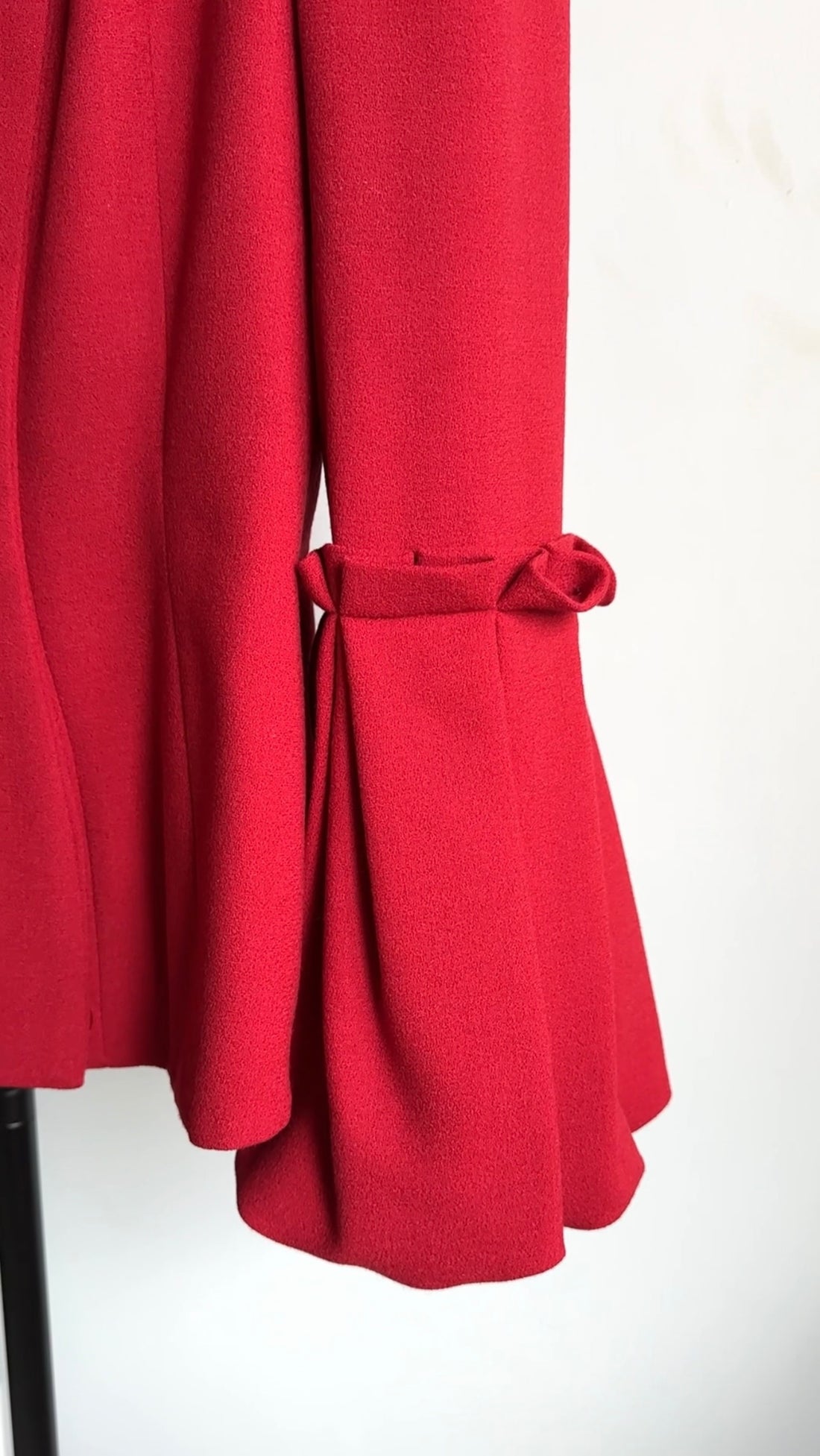 Alexander McQueen Red Wool Bell Sleeve Jacket - IT44 / 8