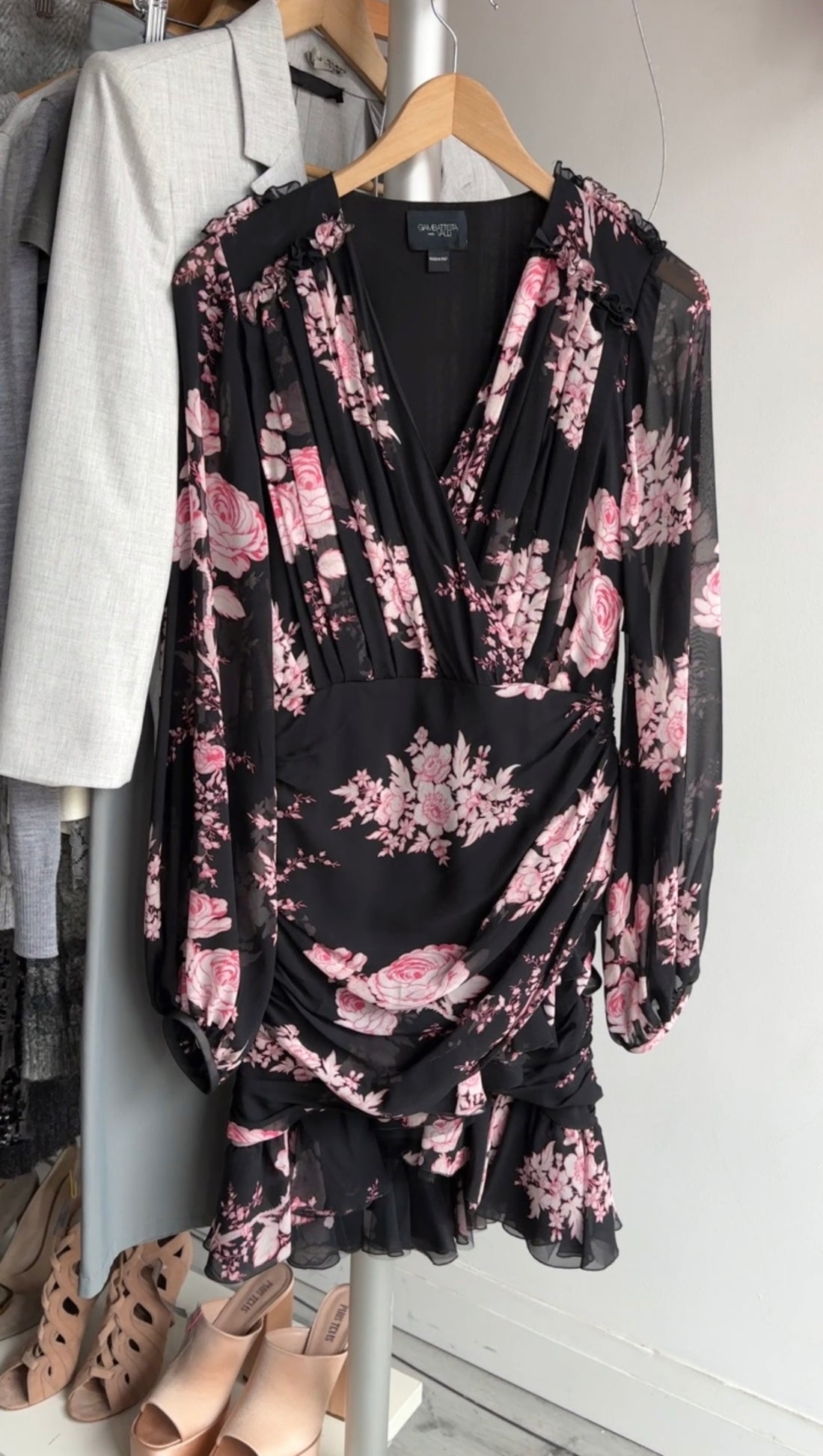 Giambattista Valli Black and Pink Roses Chiffon Long Sleeve Dress - IT42 / S (4/6)