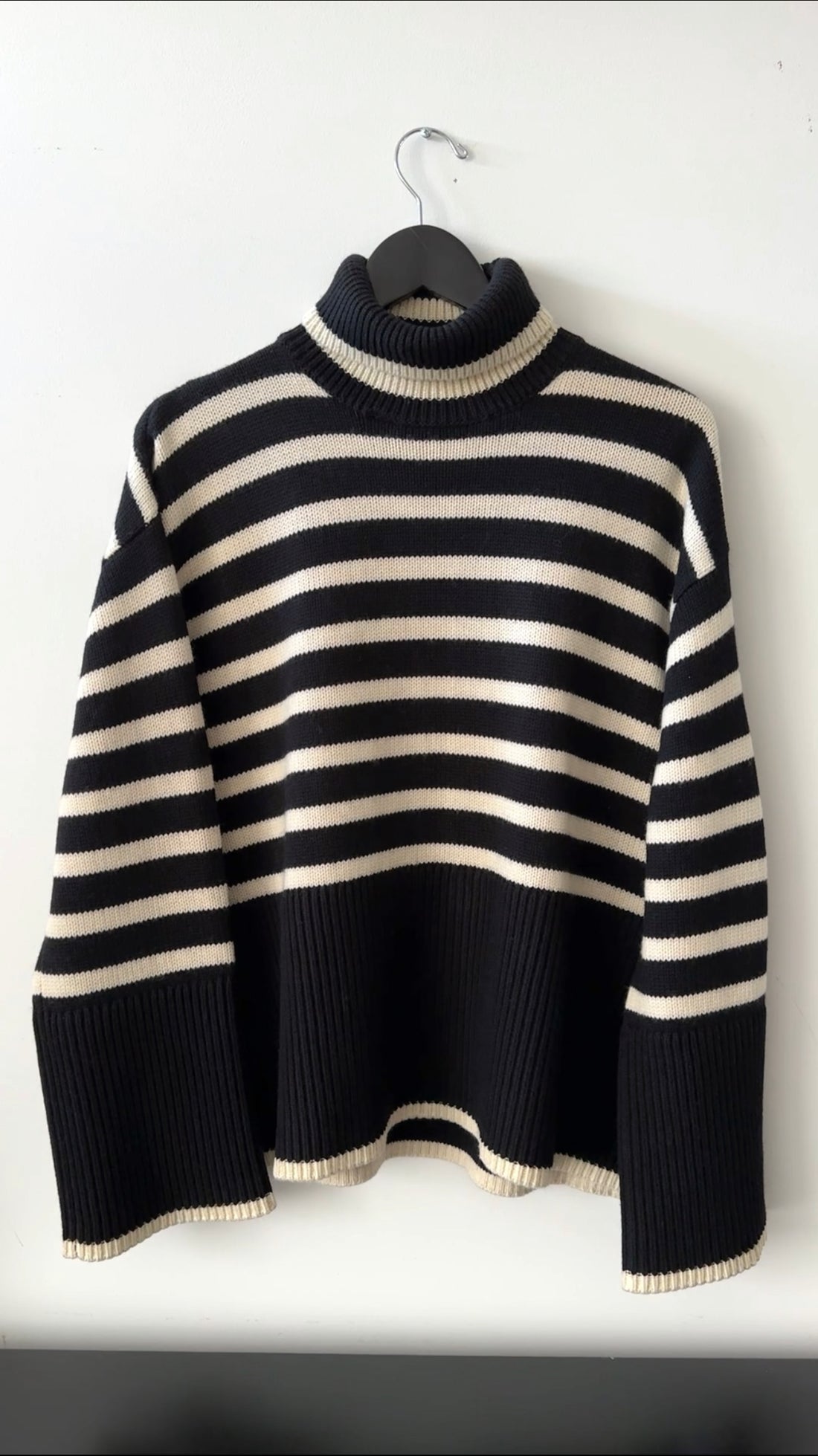 Toteme Signature Stripe Turtleneck in Black and Ivory - XS / S