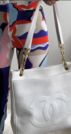 Chanel Vintage 1994 White Caviar Large CC Shoulder Tote Bag