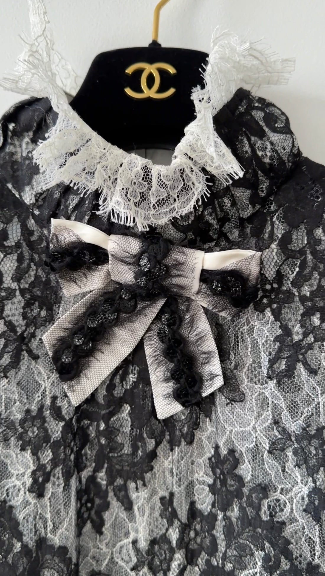 Wedding Dress Chanel Lace Chanel Autumn '94 Lace Collar Sequin Shift Dress Rellik Wedding Dress Chanel Lace Chanel Autumn '94 Lace Collar Sequin Shift Dress Rellik