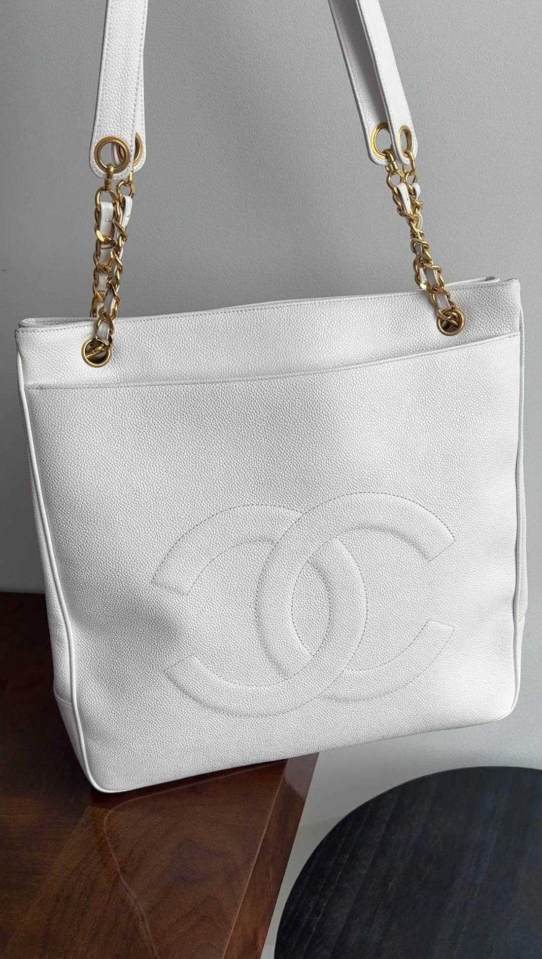 Chanel Vintage 1994 White Caviar Large CC Shoulder Tote Bag