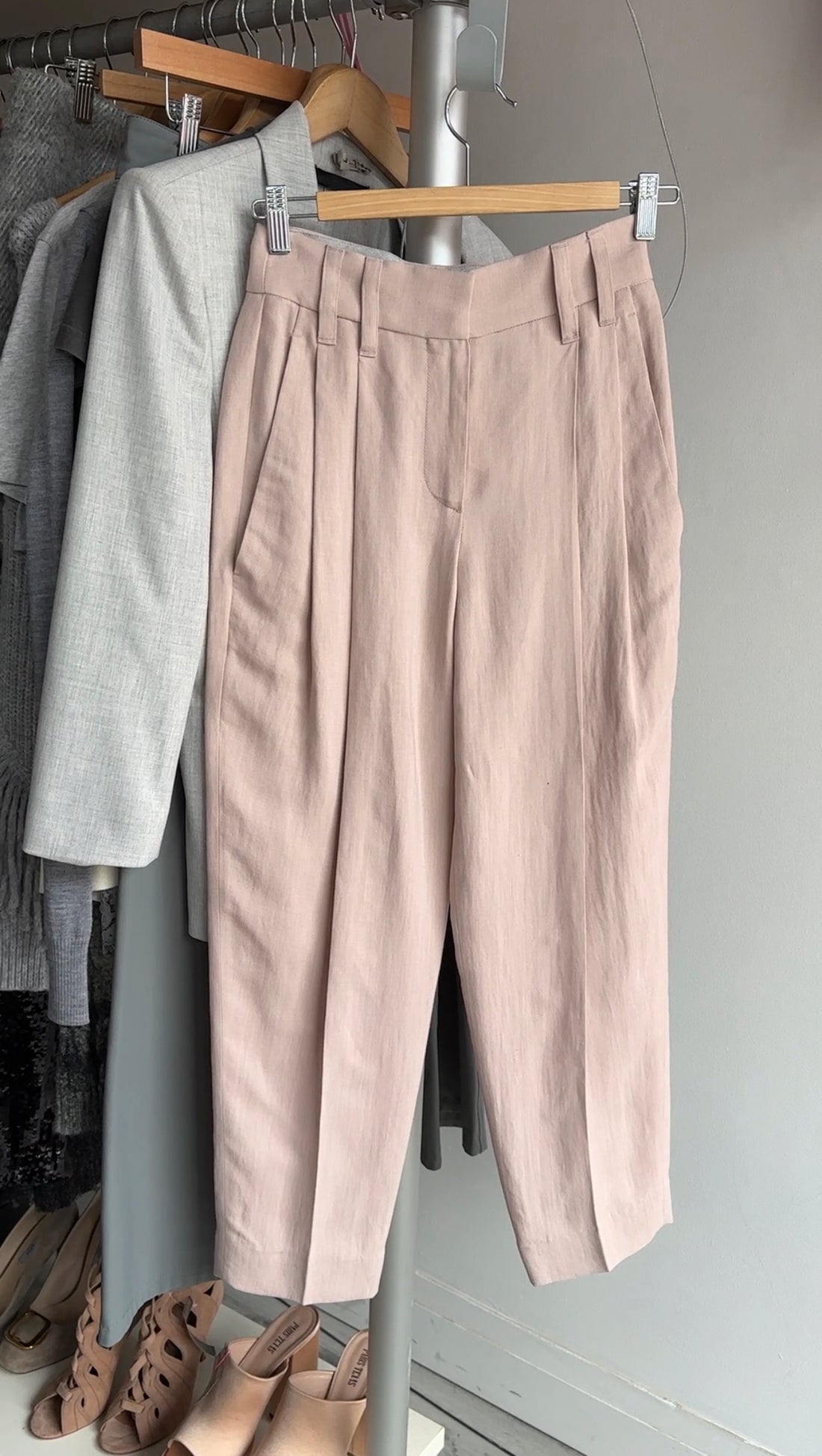 Brunello Cucinelli Light Shell Pink Linen Pants - IT36 / FR32 / USA0