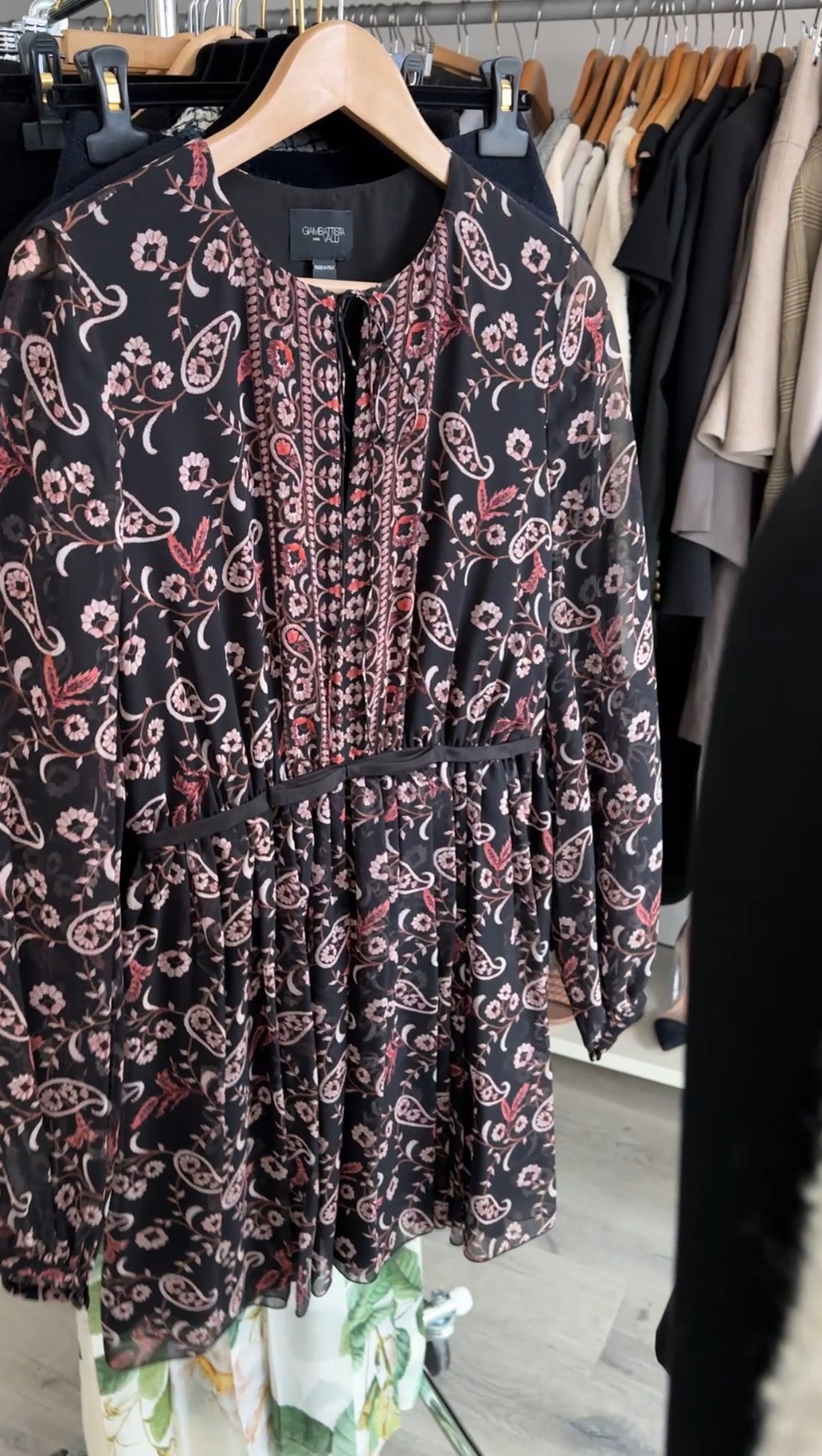 Giambattista Valli Black and Red Paisley Chiffon Print Dress - IT44 / M