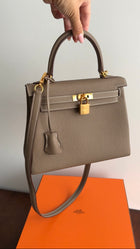 Hermes Kelly II Retourne 25 Etoupe Togo GHW - 2024